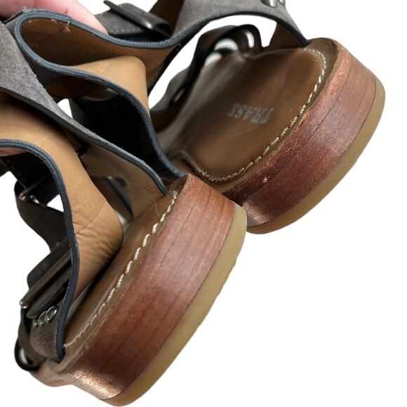 Trask Women’s 9 Roxanne Sandals Gray Oiled Suede Strappy Gladiator Ankle Strap - Picture 5 of 12